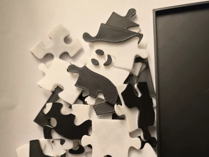 Spooky Smiles Jigsaw Puzzle [ 30 Pieces ]