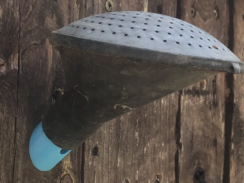 Brausenhalter Giesskanne