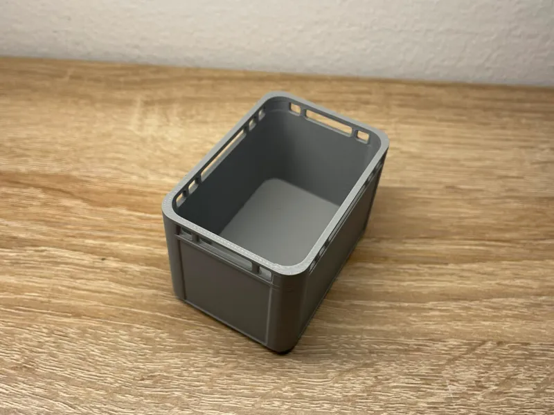 Stapelbare Kiste/Box