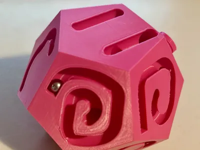Dodecahedron Labyrinth - Hidden Path to the Goal