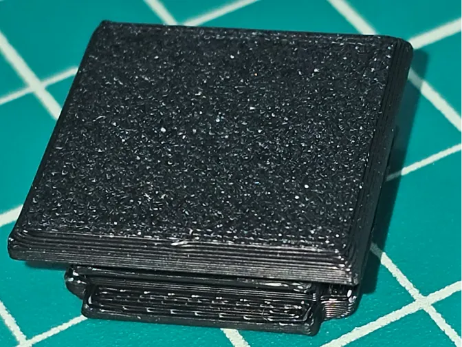 Tonal Bench Square Tube End Cap