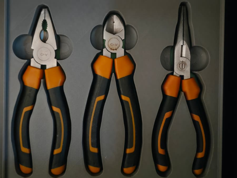 Gridfinity - Half Grid – Holder for 3 Pliers