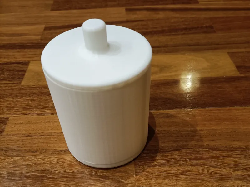 Mini trashcan