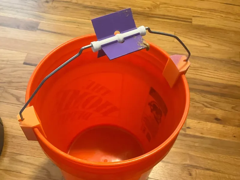 Mouse Trap for Home Depot Bucket