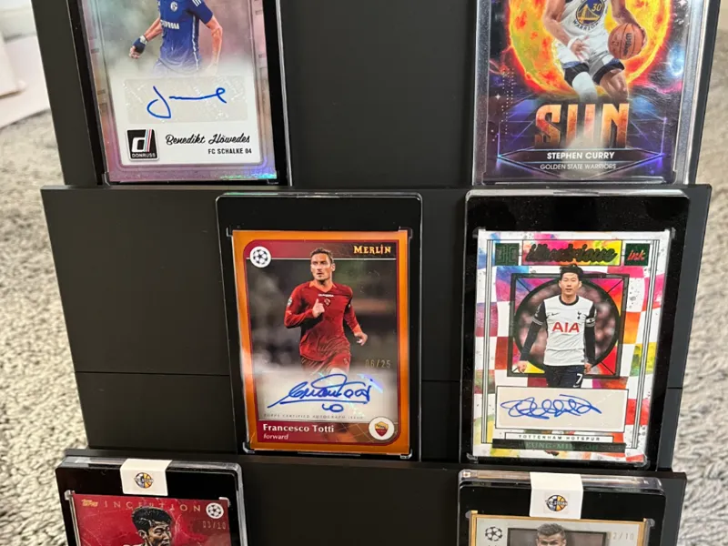 TCG Katern Ständer Mag 9 Karten 