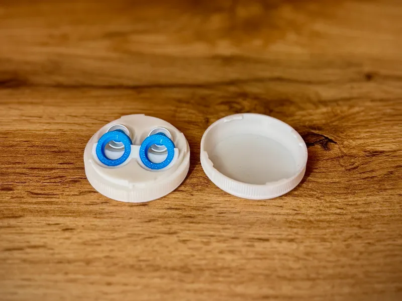 Loop Earplugs case with twist lock