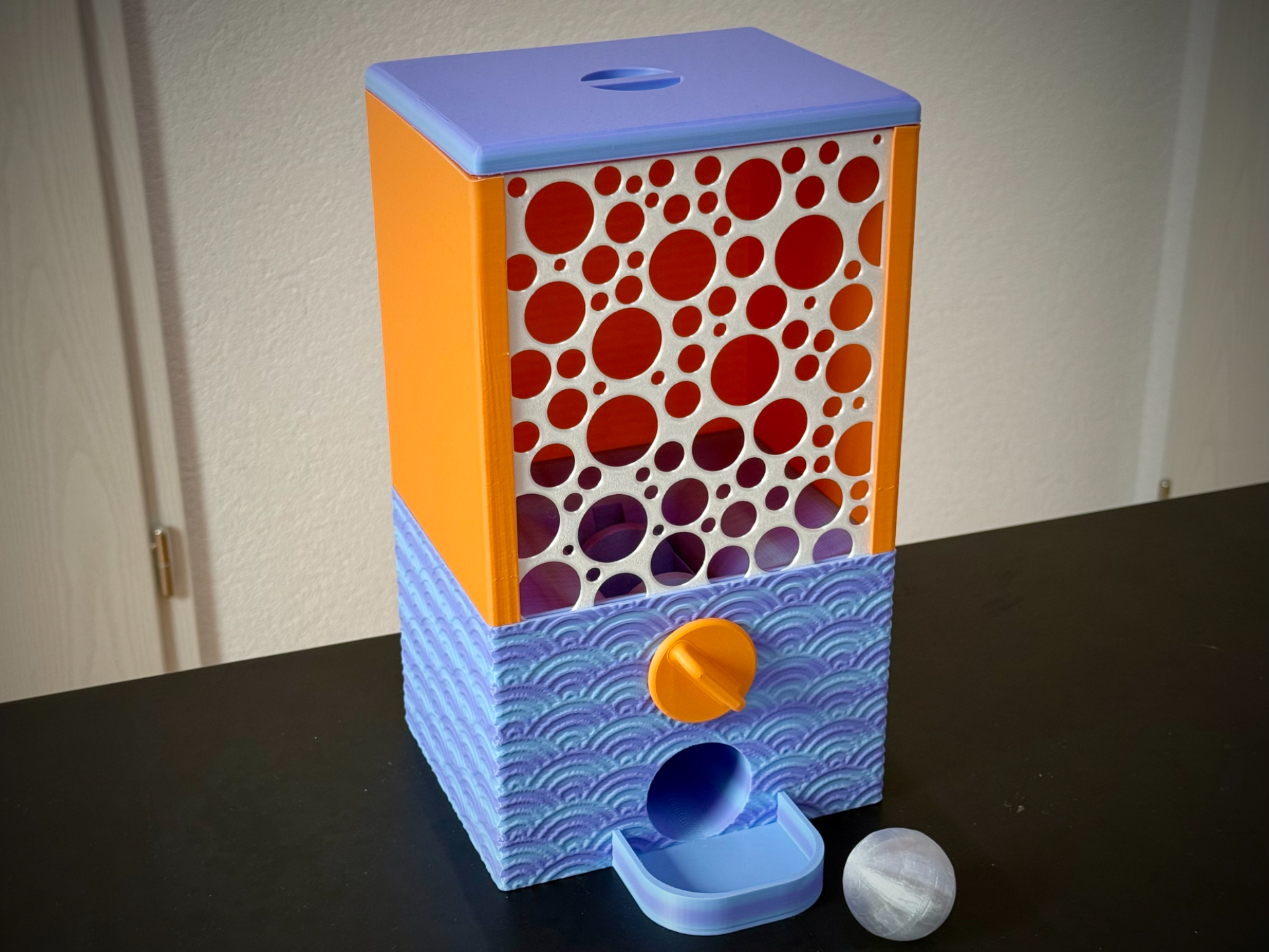 Capsule Dispenser - 45mm Surprise Balls - 1