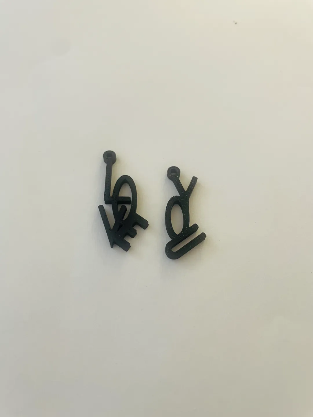 Earring 'Love You' view 2
