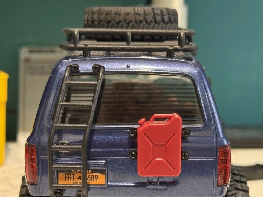 1/18 Scale Rear Mounted Jerry Can for RC Crawler