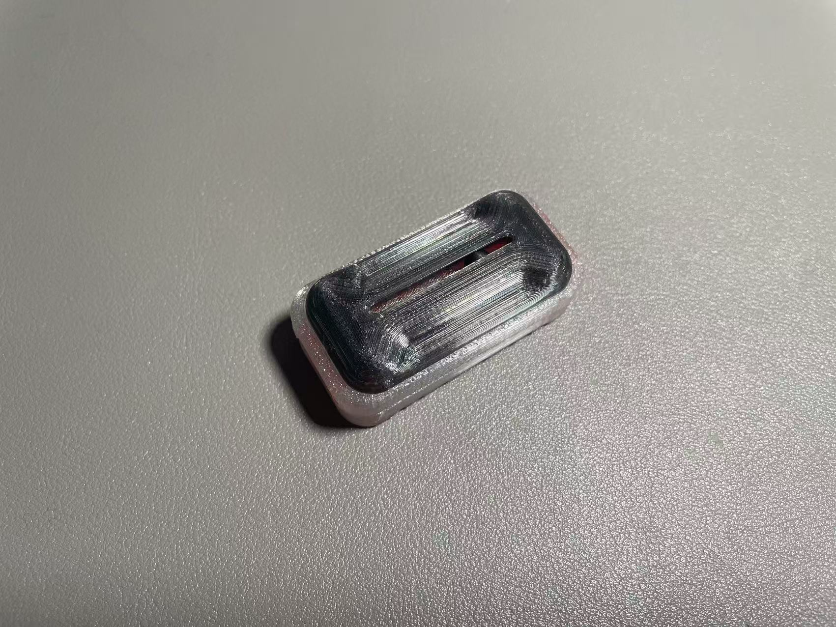 Miniatura 1 do modelo 3D 解压EDC POPO糖rs错位轨道和巴克球推牌