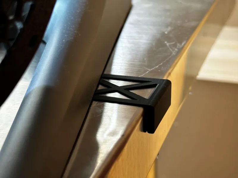 Runaway AMS Lite wrangler for tables