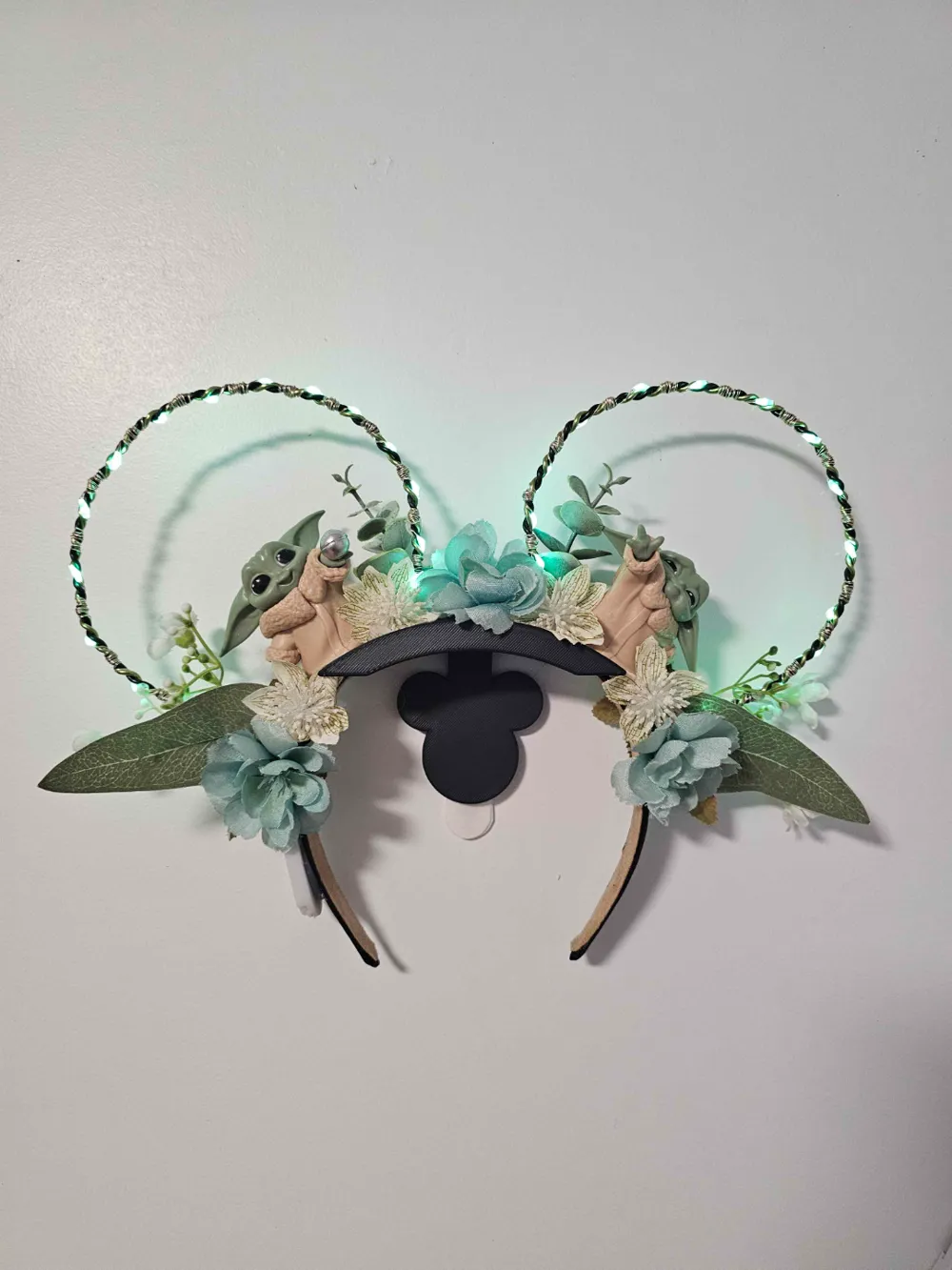Mickey Minnie Disney Ear Wall Holders by Llambda - MakerWorld