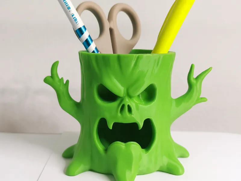 Halloween Pen Holder – Spooky Tree