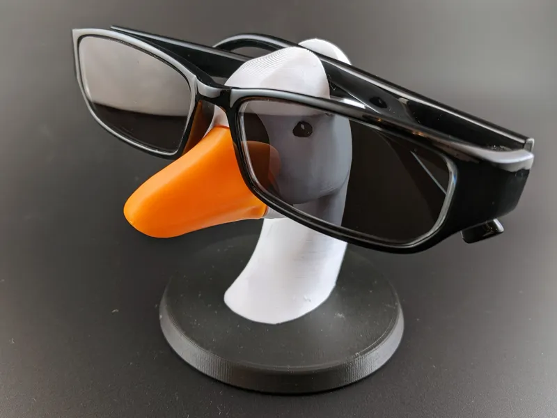 Horrible goose glasses holder