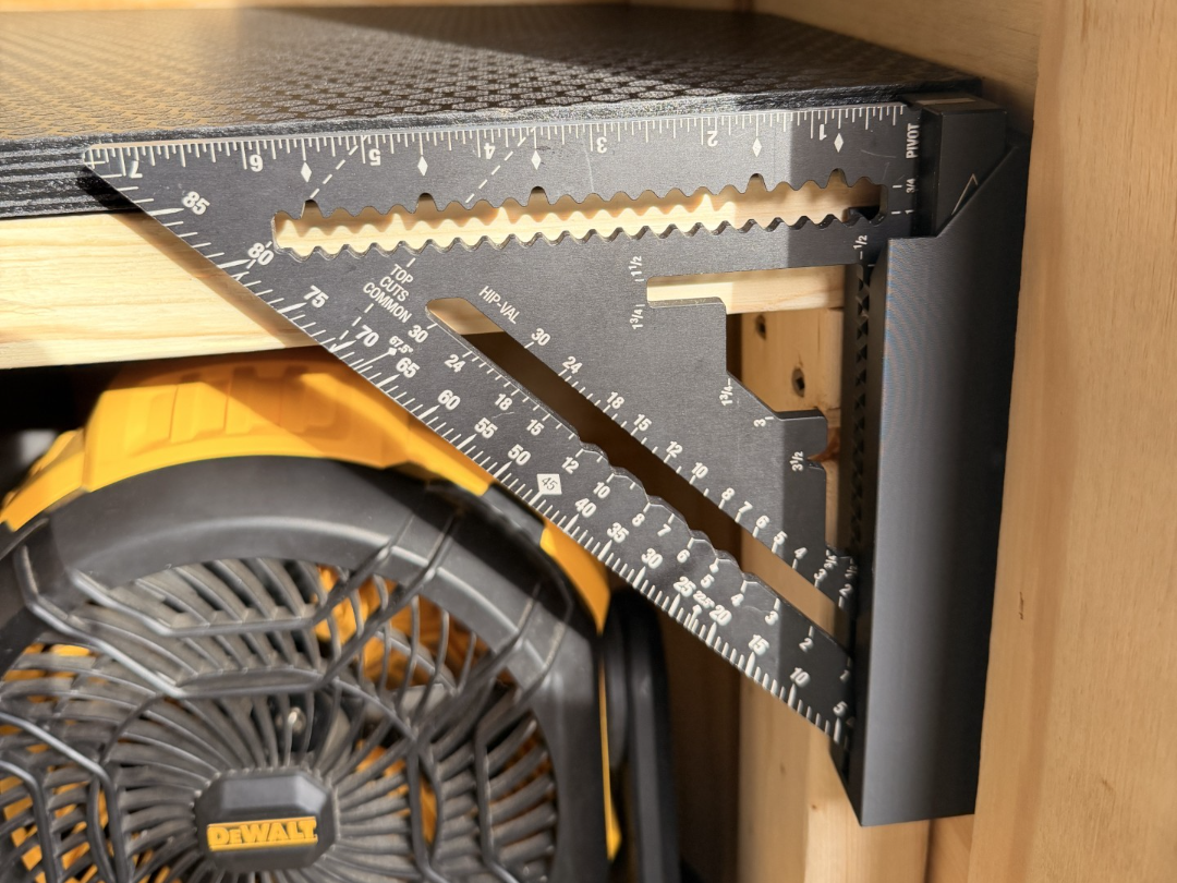Stiletto speed square wall mount