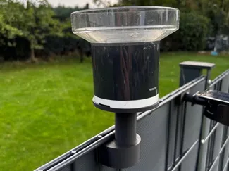 Halter für Regenmesser des Netatmo Systems.