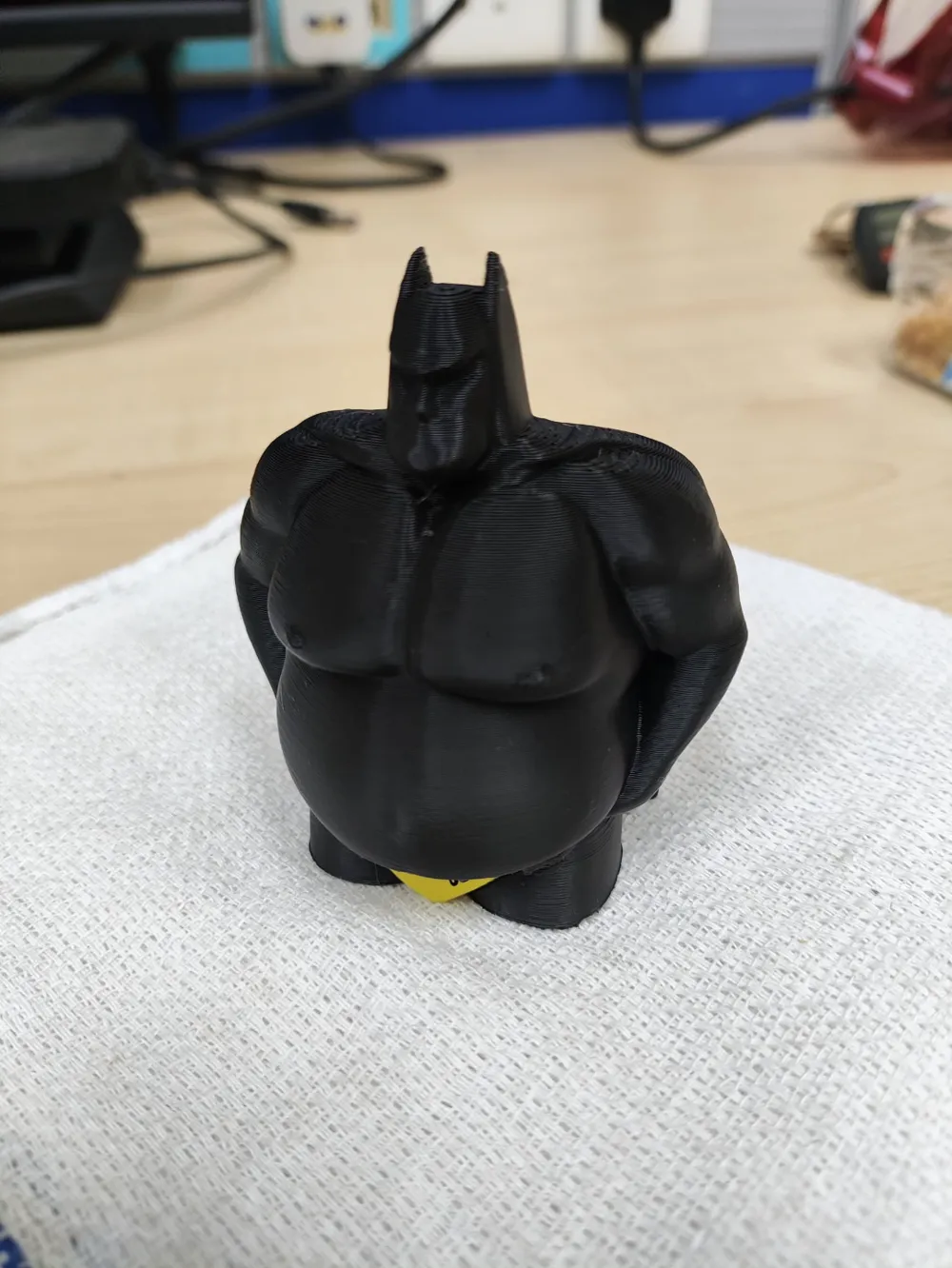 Mesh Inflation Batman Fat Batman (Yellow Underwear) - Free 3D Print Model - MakerWorld