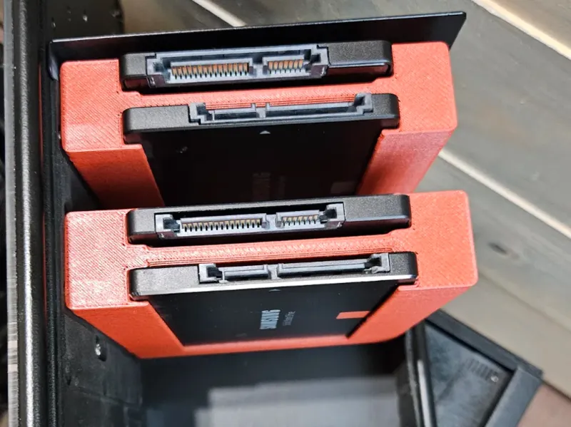 Dual 2.5" to 3.5" SSD adapter Remix