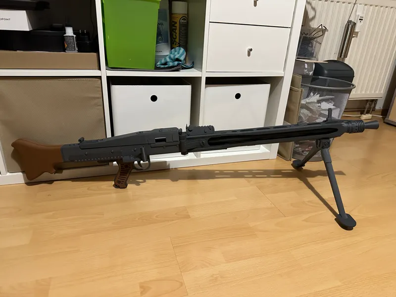 Schulterstütze - MG42 - Maschinengewehr 42 (1:1)