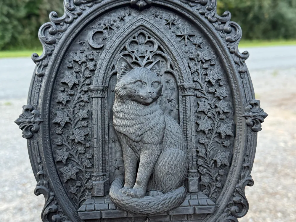 Marco decorativo: Victorian Cat in Window Frame. Referencia del modelo original.