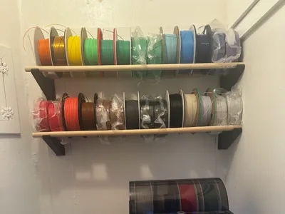 Wall mounted filament rack 