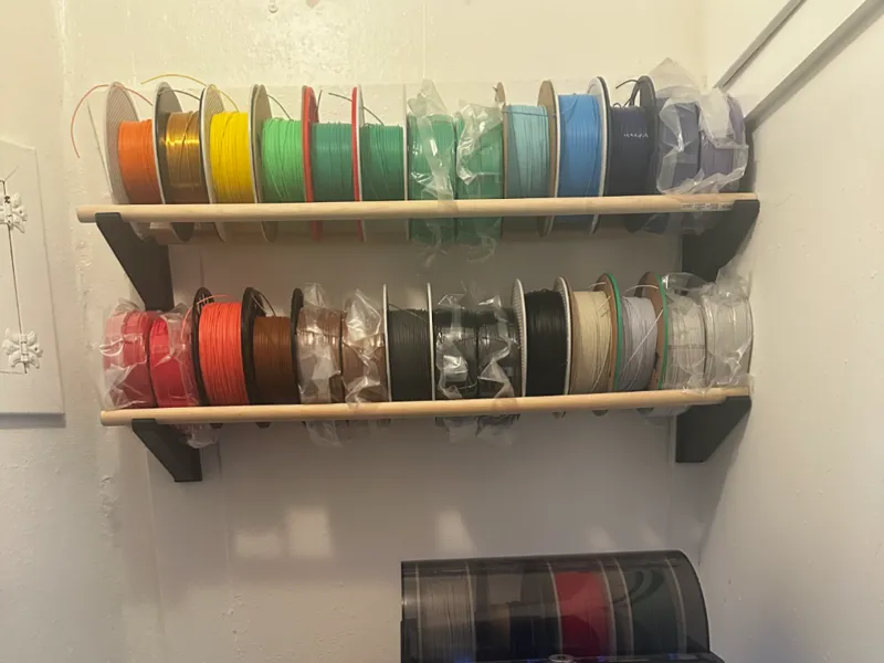Wall mounted filament rack 