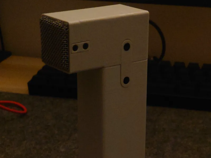 Minimal Retro Microphone