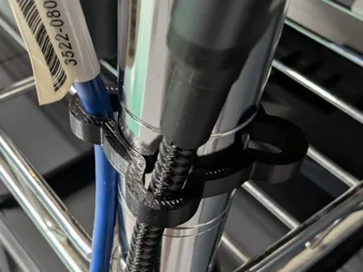 Parametric Triple-Cable Wire Shelf Pole Clamp