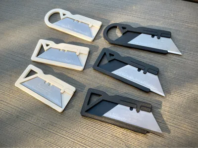 TUBknife - a triangular utility blade holder