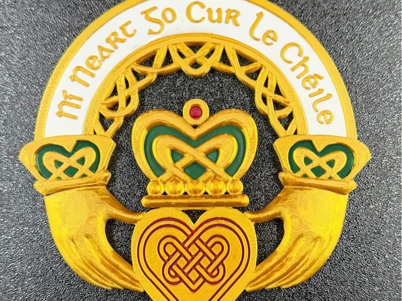 Claddagh Wall Plaque – Multicolor AMS