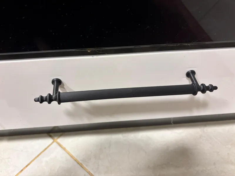 Furniture/cabinet/drawer handle 