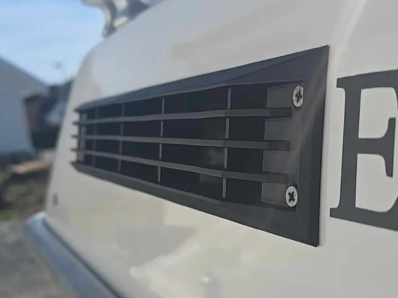 Sidevent for boats.