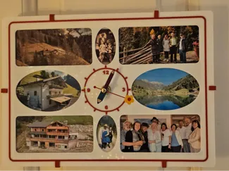 Fotocollage-Uhr