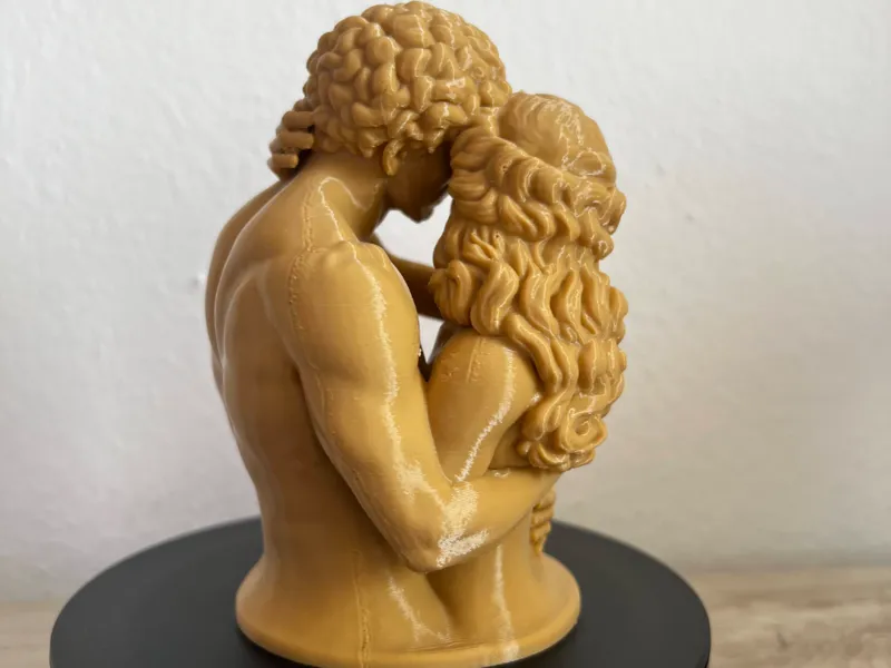 Abbraccio Eterno Scultura Artistica di Coppia
