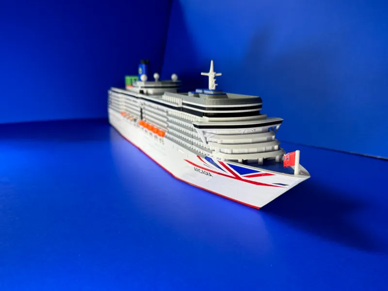 P&O Cruise Ship Arcadia 1:500, multi part,  2xAMS