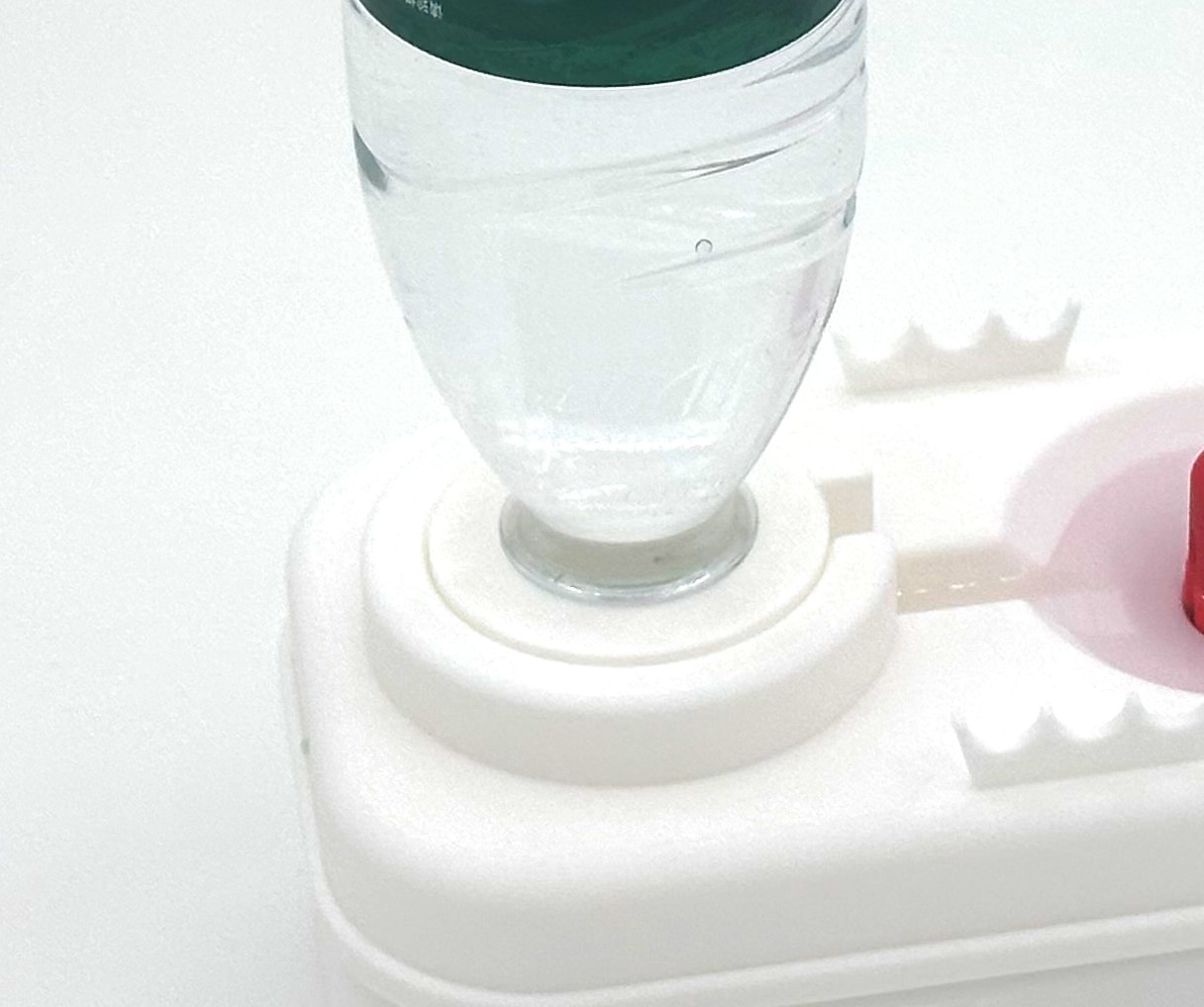 Miniatura 4 do modelo 3D AS洗笔器 自动出水 G-BOX出品
