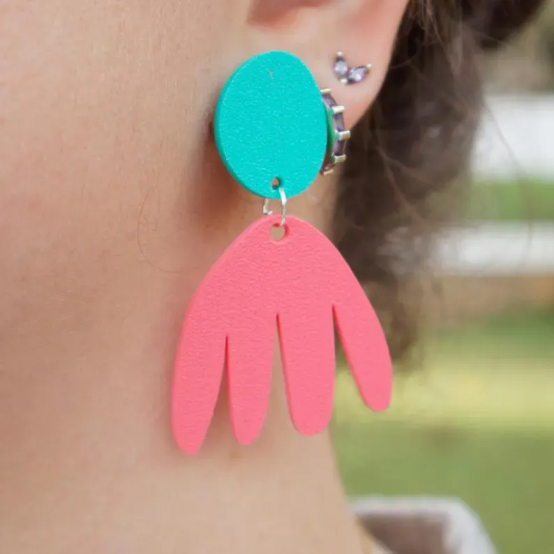 Pendientes orgánicos con charm view 2