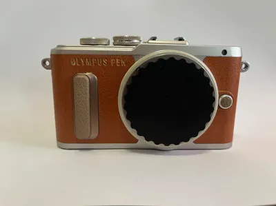 Micro 4/3 body cap