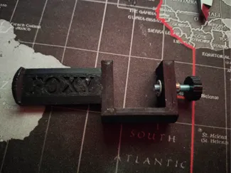 Simple HeadPhone Holder