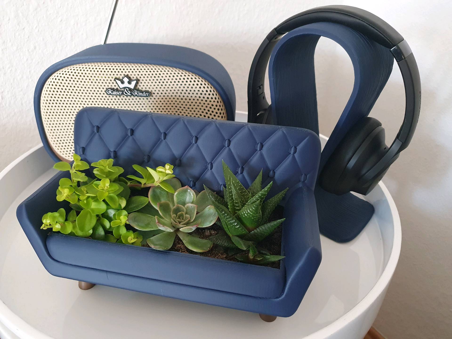Miniatura 5 do modelo 3D Couch Planter