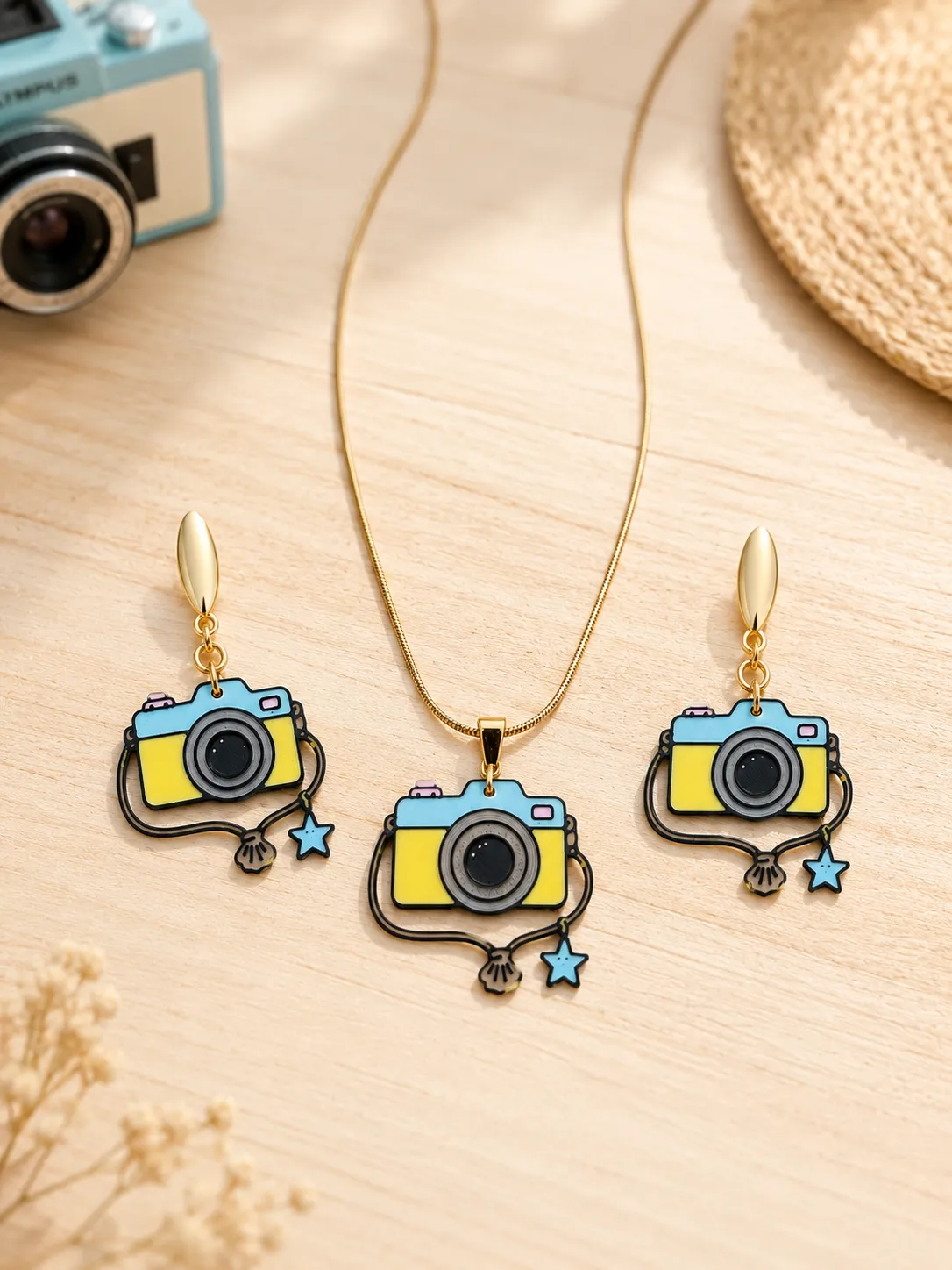 Conjunto pendientes y colgante - Camara de Fotos view 2