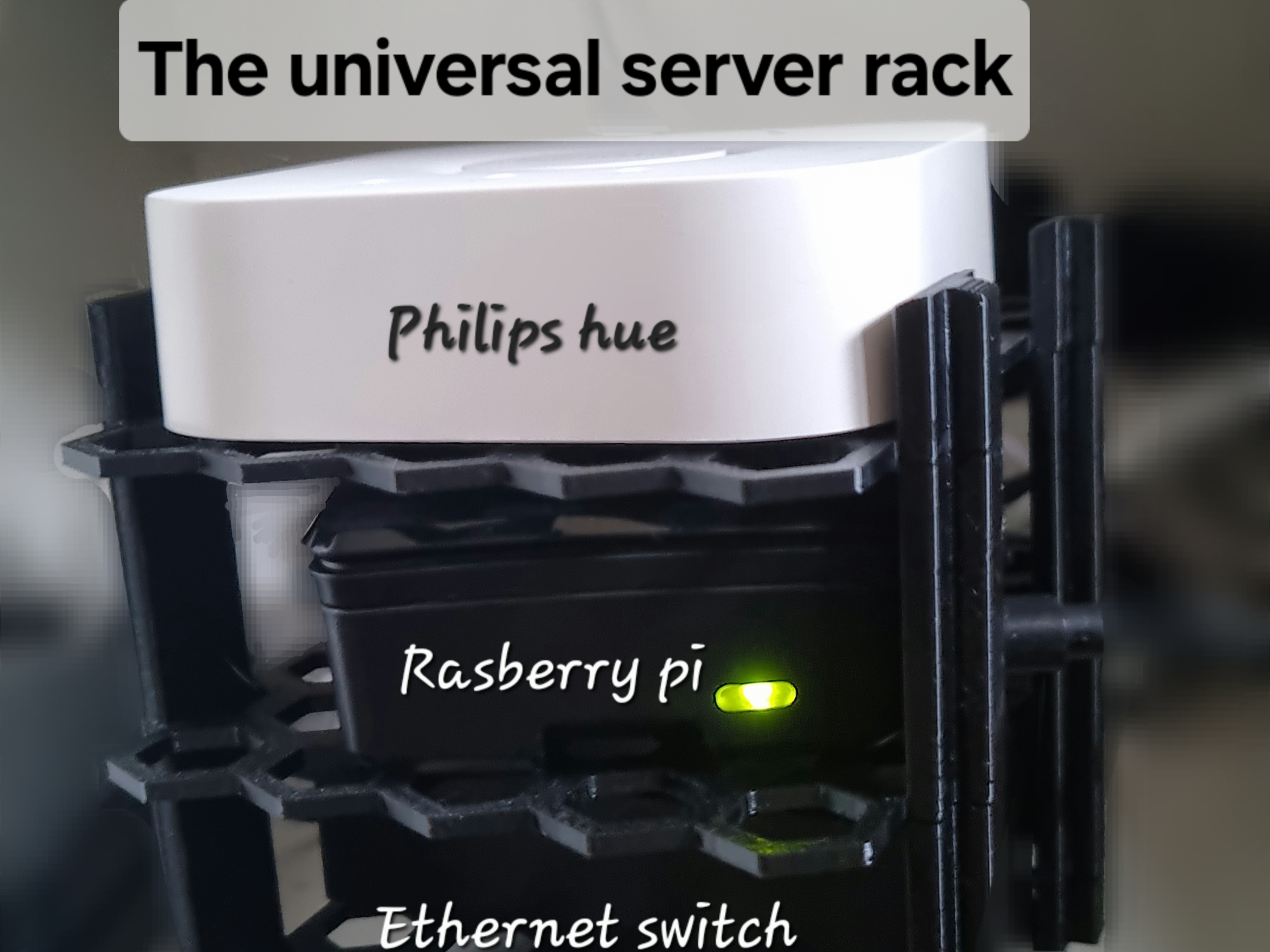 Universal mini server rack (Pi, Hue, sata)