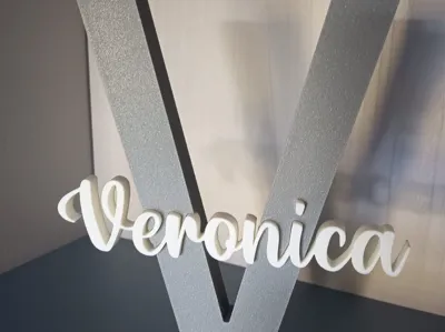 Veronica - letter V + name no AMS