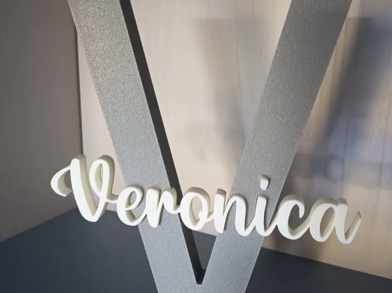 Veronica - lettera V + nome no ams