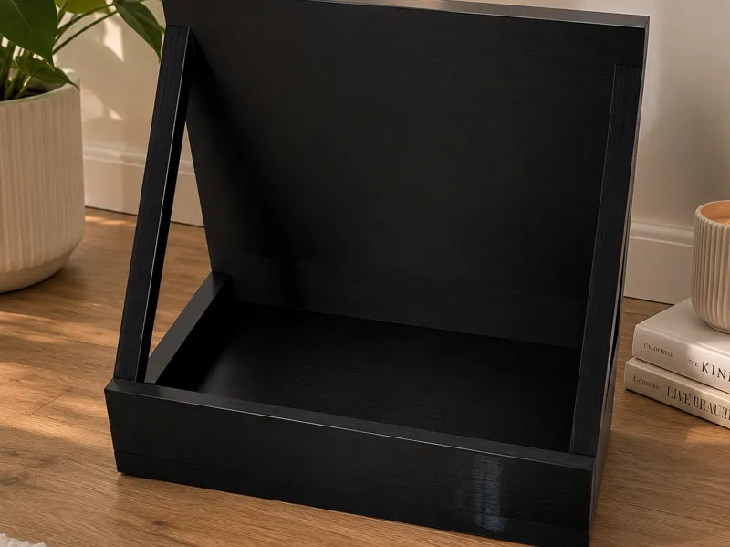 Regal für die Wandmontage geeignet