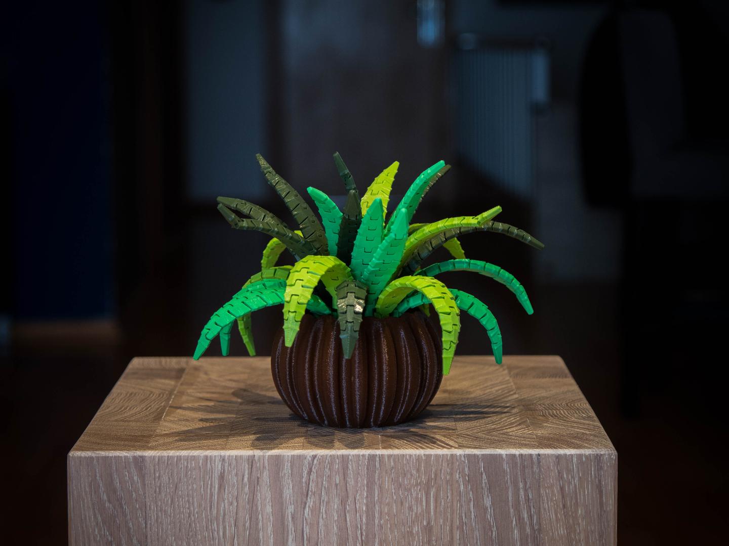 Spider Plant Planter -FlexiPlants Garden Series