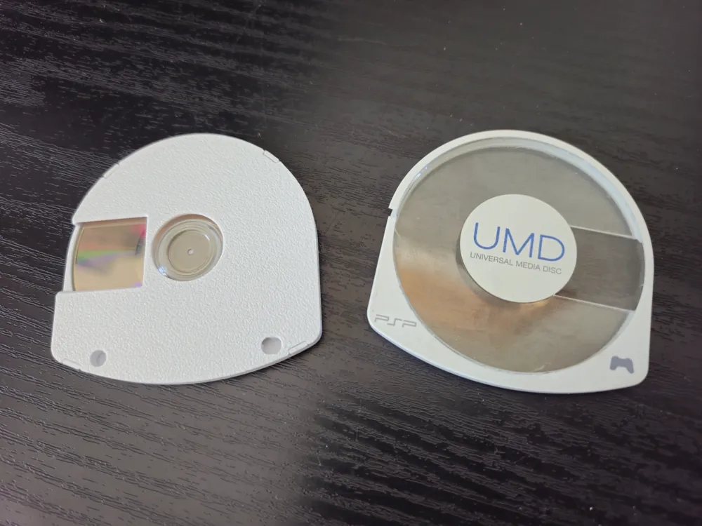 PSP replacement UMD case by el.kameleon MakerWorld