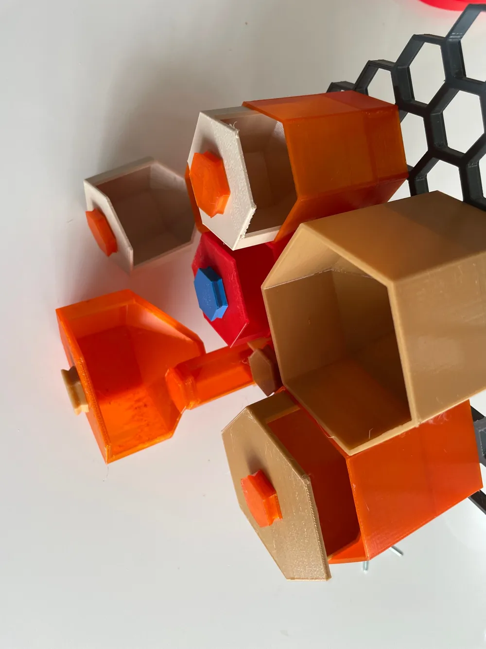 honeycomb-box-for-honeycomb-wall-remixed-by-rostap-makerworld
