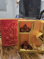 Tour à dés cachée pour rangement de jeu — photo 5