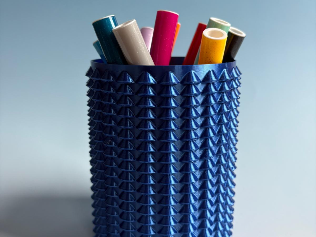 Pen Holder triangle up